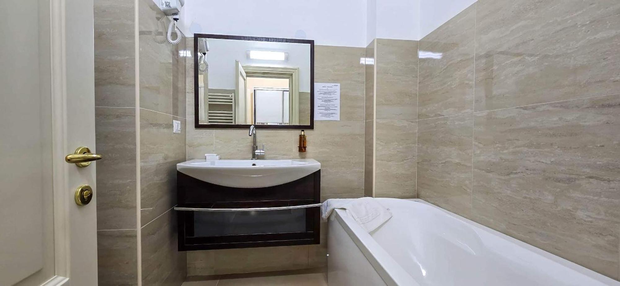 Green Park Boutique Hotel Focşani 外观 照片