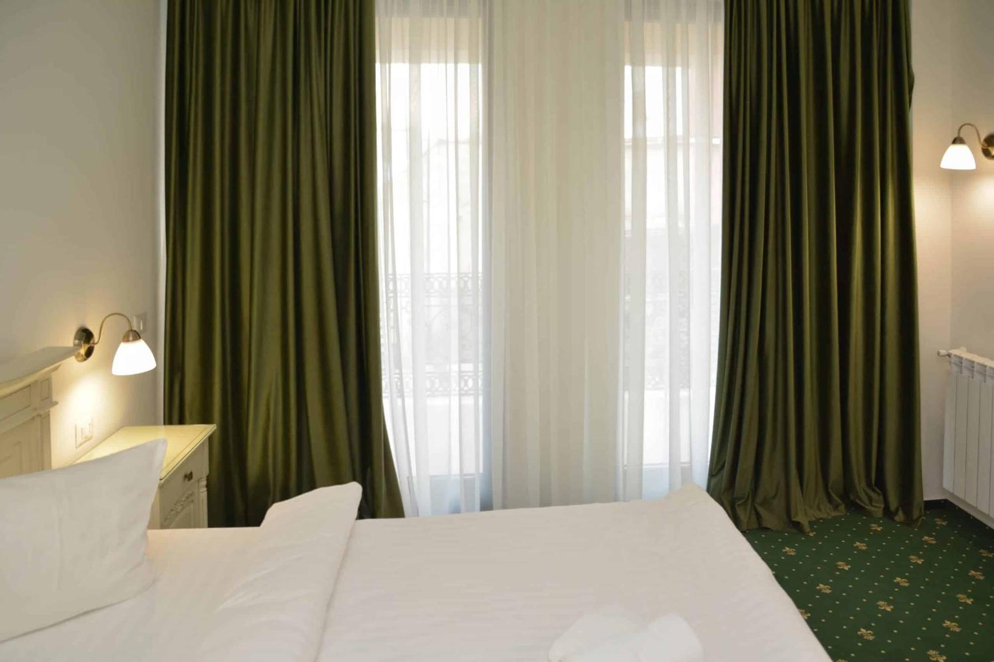 Green Park Boutique Hotel Focşani 外观 照片