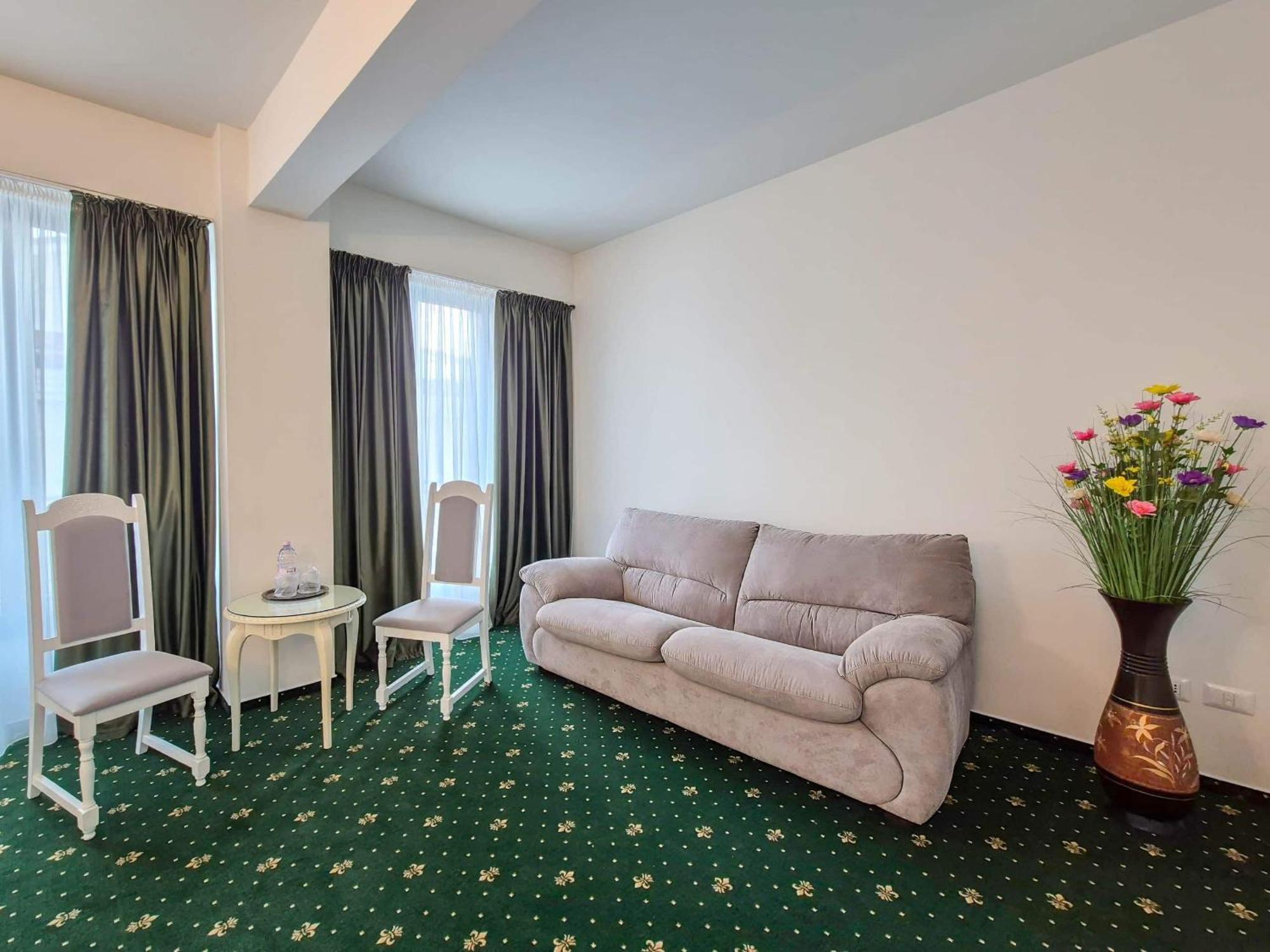 Green Park Boutique Hotel Focşani 外观 照片