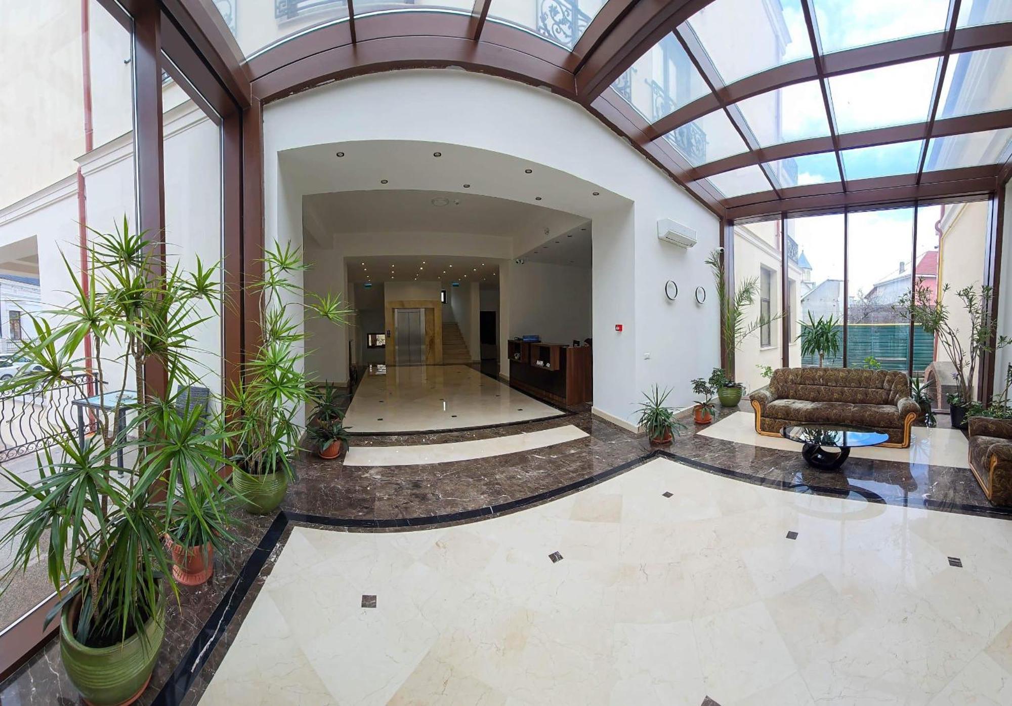 Green Park Boutique Hotel Focşani 外观 照片
