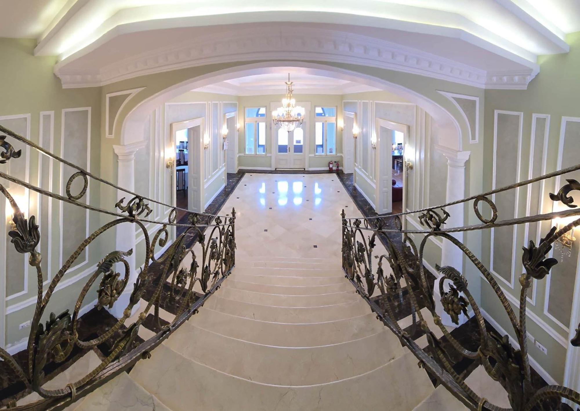 Green Park Boutique Hotel Focşani 外观 照片